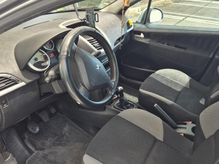 Peugeot 207 1.6 HDI, 80 kW