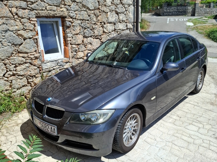 BMW E 90
