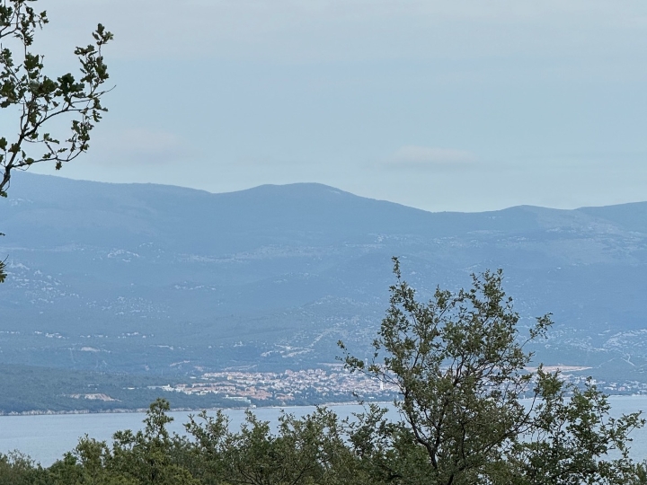 Otok Krk poljop. Zemljište blizu mora
