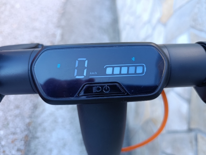 Segway Ninebot E2 Pro el. romobil– 458 km – očuvan – kvar motora