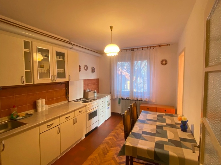 Belveder, iznajmljujem 2S stan 55 m2