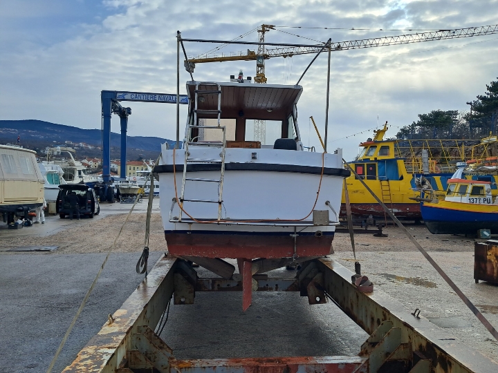 Motorna brodica Adriatik 7.9m