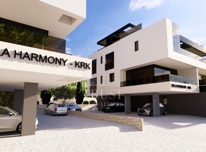 Apartman u prizemlju s privatnim bazenom u gradu Krku