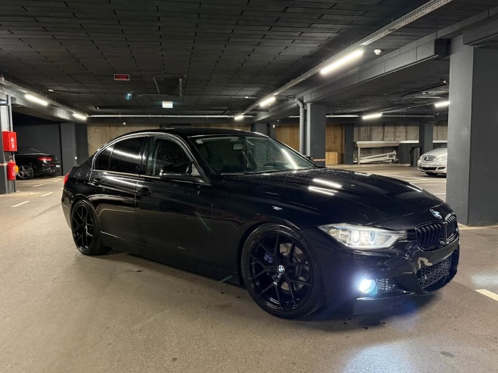 BMW F30 318d automatik