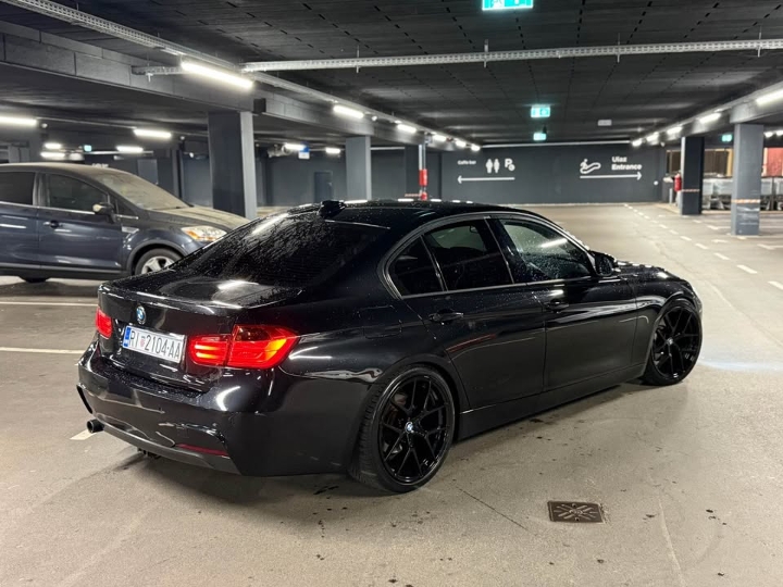 BMW F30 318d automatik