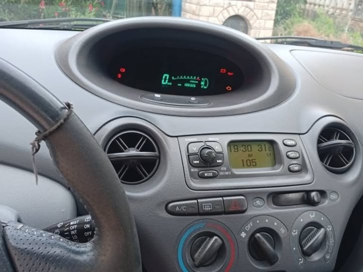 Toyota Yaris 1.3 Luna