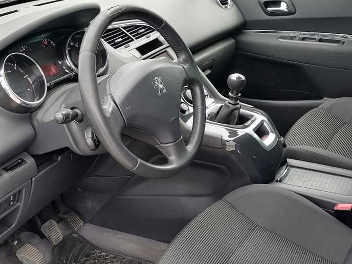 Peugeot 5008 1.6 hdi