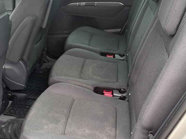 Peugeot 5008 1.6 hdi