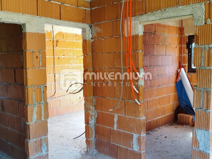 Severin na Kupi, 310m2, 3 samostojeće kuće