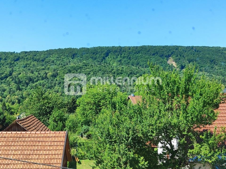 Severin na Kupi, 310m2, 3 samostojeće kuće