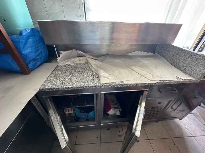 Ugostiteljski šank/ pizza pult/ repro šank