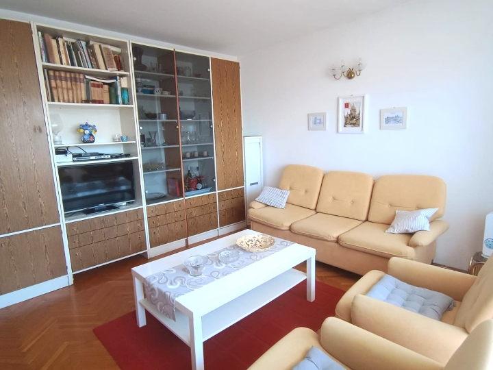 Kozala, 2S+DB, 70 m2, 700€