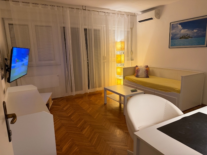 Iznajmljujem stan – 70 m² – odlična lokacija