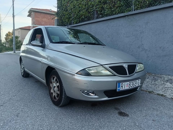 Lancia Y 1.2 elephantino