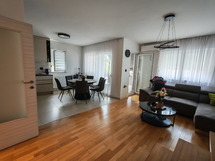 Stan Mavri, Viškovo, 150 m2, 5 soba