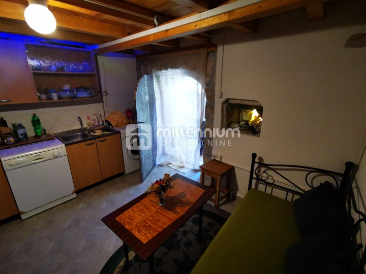 Novi Vinodolski, Grižane, 38m2, šarmantna kamena kućica