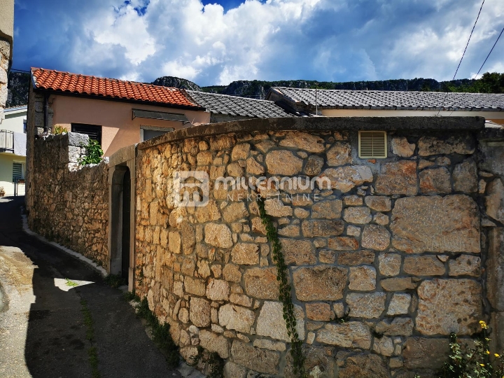 Novi Vinodolski, Grižane, 38m2, šarmantna kamena kućica