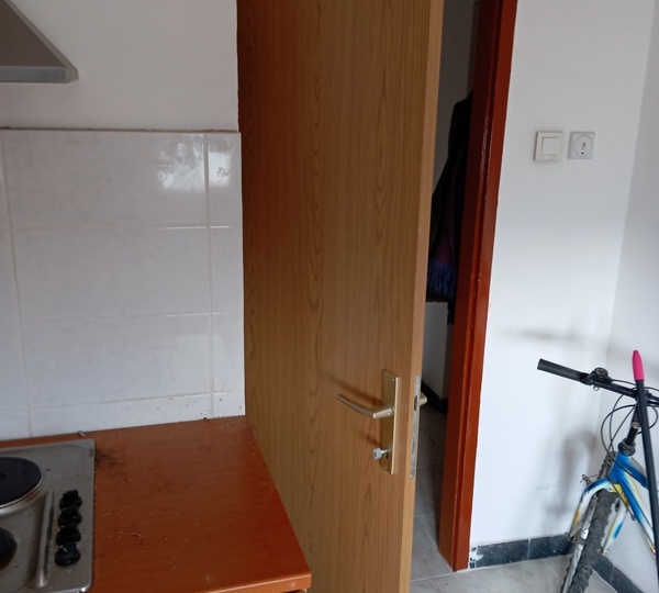 Prodajem garsonijeru 27.5m2