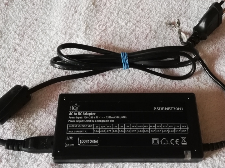 Adapter napona 220V na  12-24V, 70 W