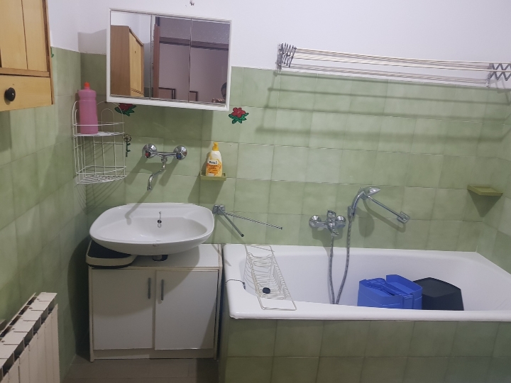 Jednosoban stan u Osijeku u Donjem gradu blizu st. kampusa i bolnice