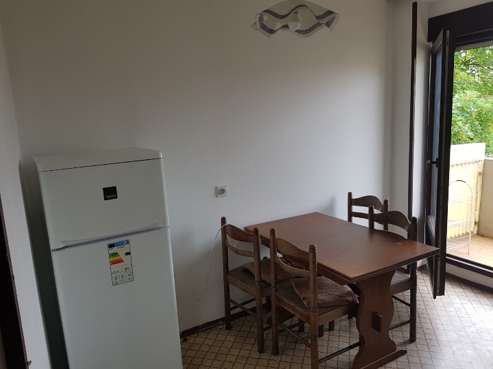 Jednosoban stan u Osijeku u Donjem gradu blizu st. kampusa i bolnice