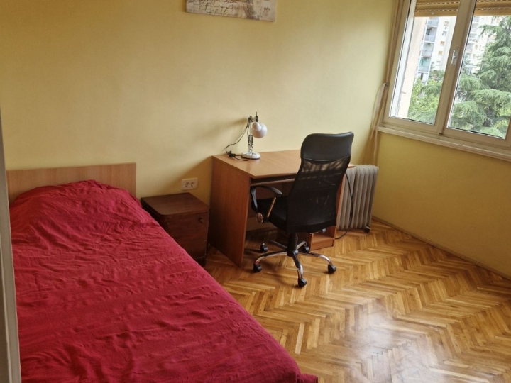 Podmurvice, dvosoban stan s dnevnim boravkom