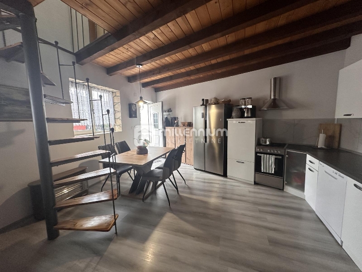 Novi Vinodolski, 120m2, samostojeća kuća