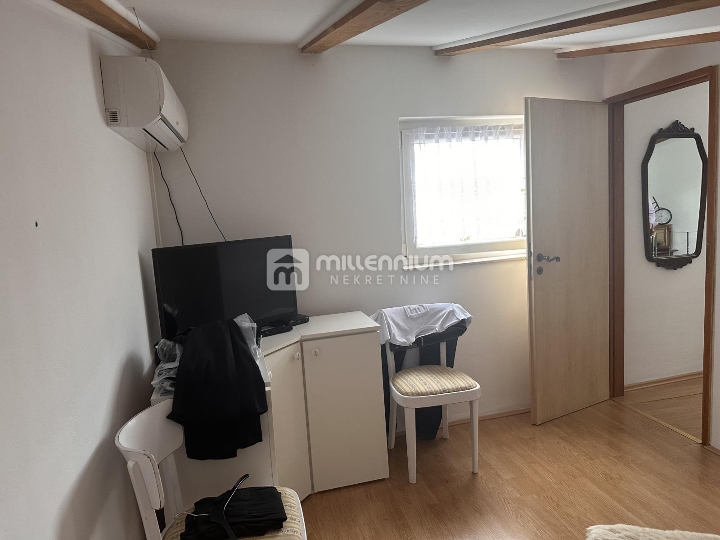 Novi Vinodolski, 120m2, samostojeća kuća