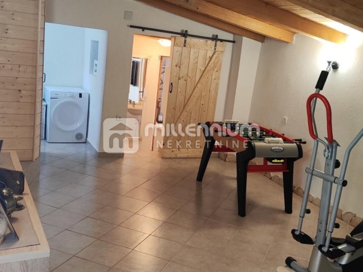 Novi Vinodolski, 120m2, samostojeća kuća