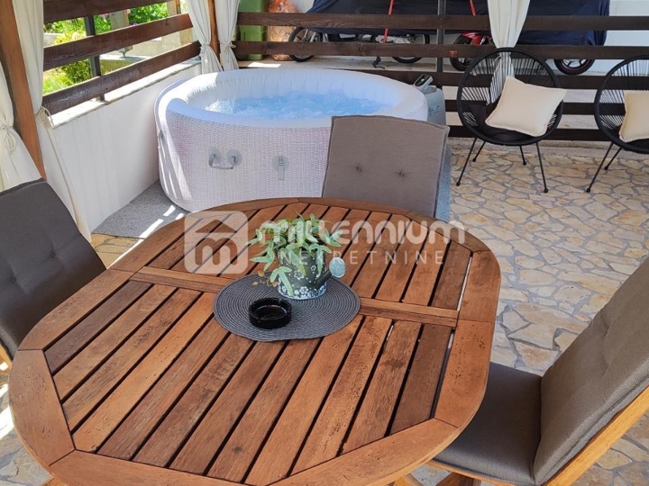 Novi Vinodolski, 120m2, samostojeća kuća