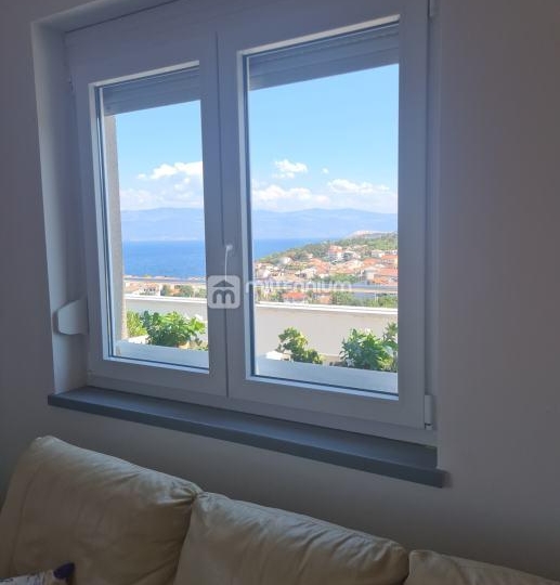 Otok Krk, Vrbnik, 69.89m2, 2S+DB s terasom i pogledom na more