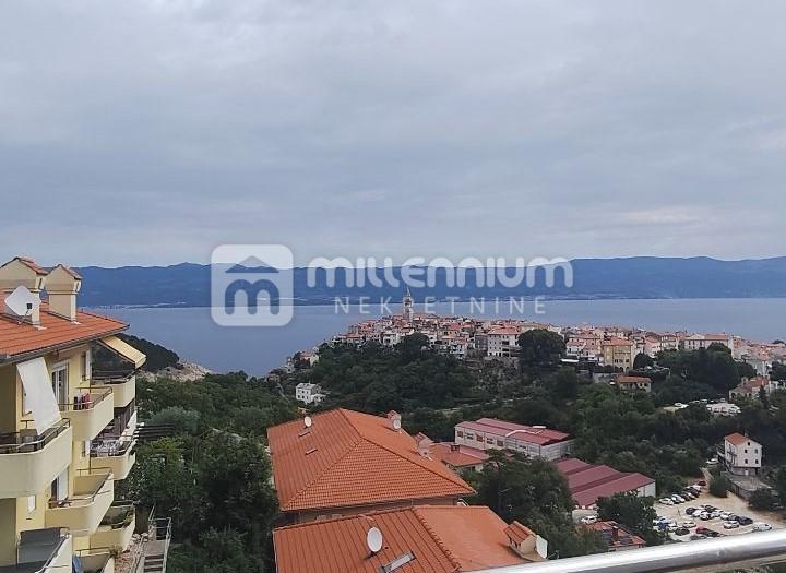 Otok Krk, Vrbnik, 69.89m2, 2S+DB s terasom i pogledom na more