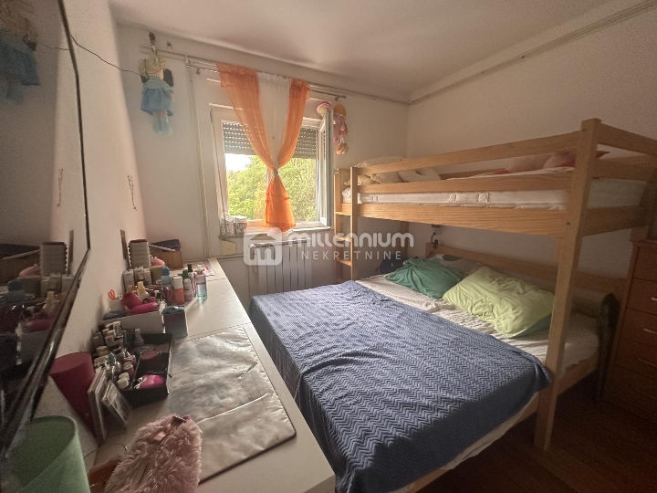 Marčelji, 72.26m2, 2S+DB s lođom