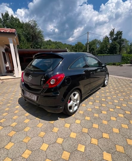 Opel Corsa 1.7 CDTI GSI