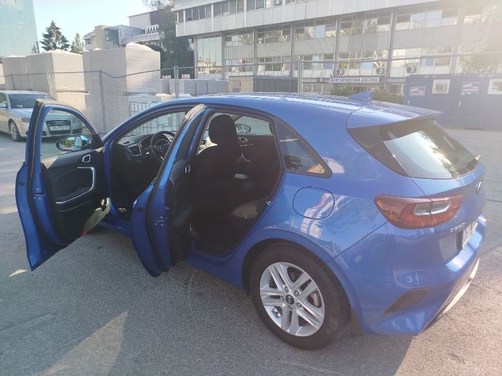 Kia Ceed 1.0 T-GDI LX Edition ISG ECO,1. vlasnik, kupljen u RH