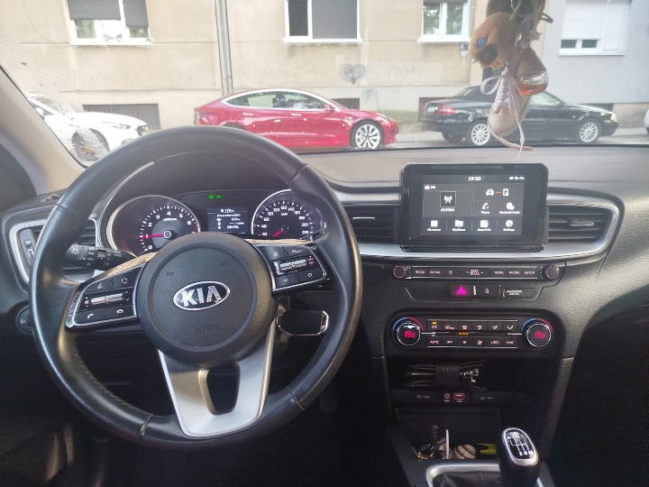 Kia Ceed 1.0 T-GDI LX Edition ISG ECO,1. vlasnik, kupljen u RH