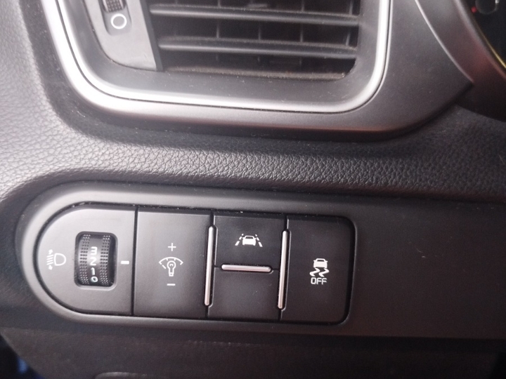 Kia Ceed 1.0 T-GDI LX Edition ISG ECO,1. vlasnik, kupljen u RH