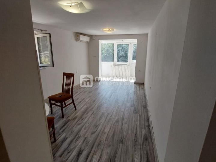 Kraljevica, 40.30m2, 1S+DB, vrt od 51.35m2