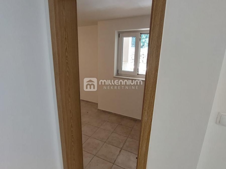 Kraljevica, 40.30m2, 1S+DB, vrt od 51.35m2