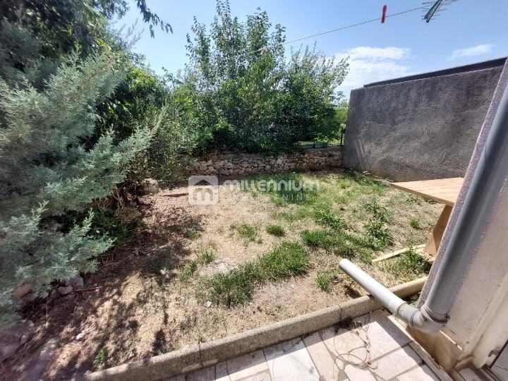 Kraljevica, 40.30m2, 1S+DB, vrt od 51.35m2