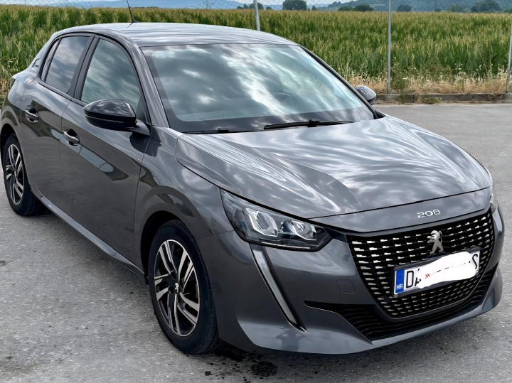 Peugeot 208