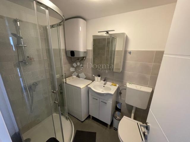 Donja Vežica - 37m2, 1Skl. stan, pogled na more, adaptiran