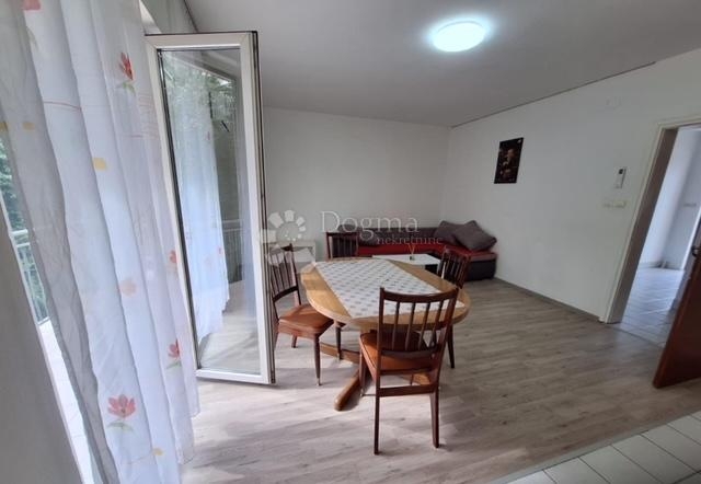 Matulji - 65m2, 2S+DB, balkon, blizina Centra
