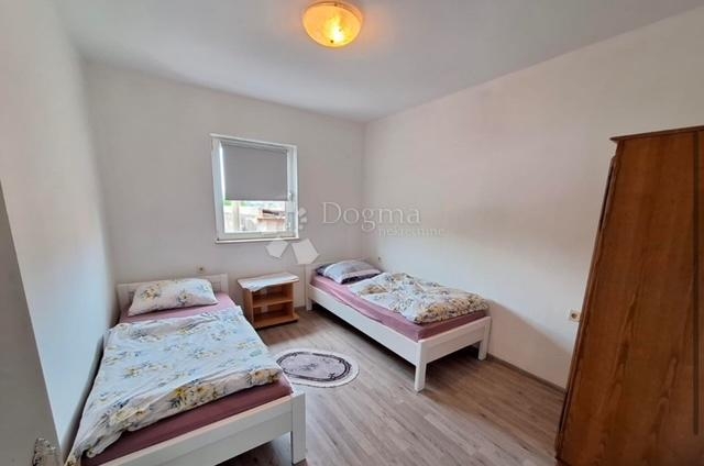 Matulji - 65m2, 2S+DB, balkon, blizina Centra
