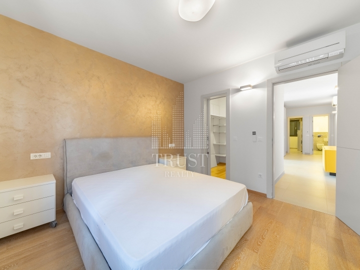 Istra, Rovinj - ekskluzivan penthouse s panoramskim pogledom na more i Rovinj