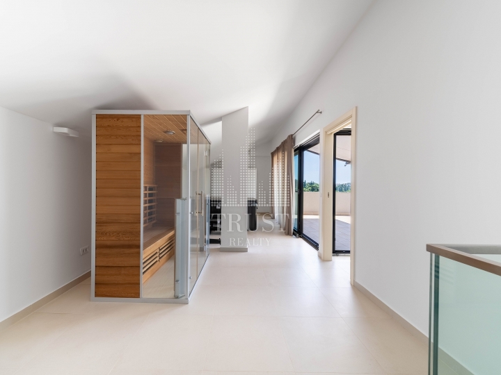 Istra, Rovinj - ekskluzivan penthouse s panoramskim pogledom na more i Rovinj
