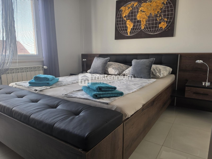 Crikvenica, 385m2, predivna kuća s bazenom