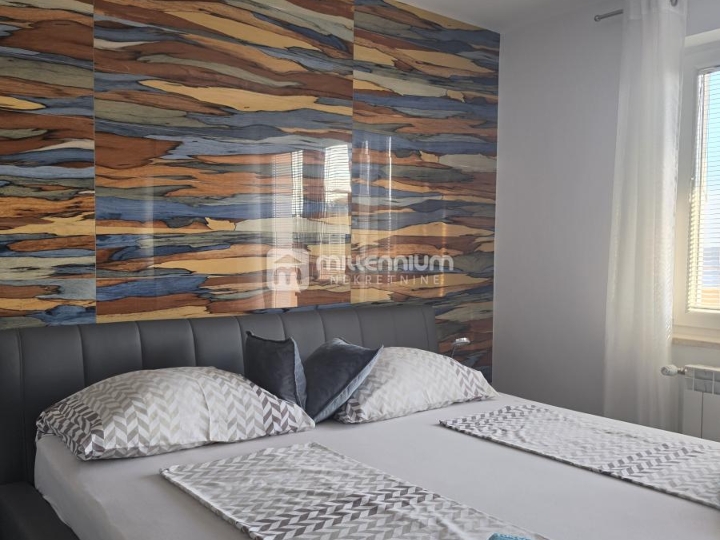 Crikvenica, 385m2, predivna kuća s bazenom