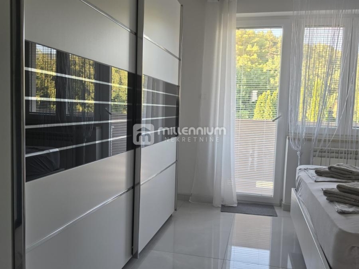 Crikvenica, 385m2, predivna kuća s bazenom