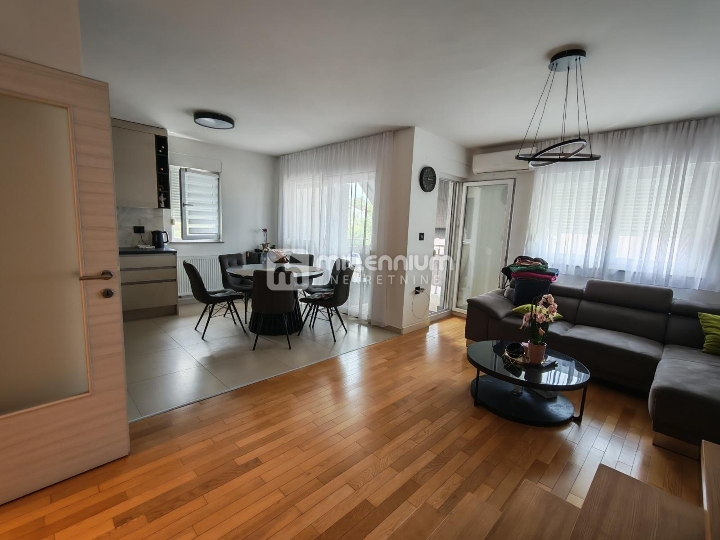 Viškovo, 144.10m2, prekrasan 5S+DB s terasom i pogledom